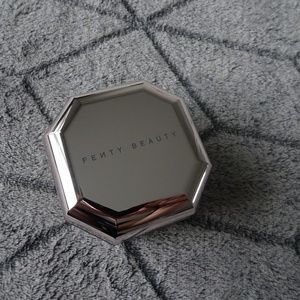 Fenty Beauty Setting Powder "Butter"